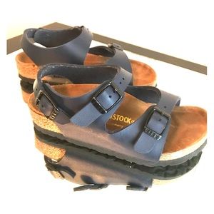 Little Girls Roma Kinder